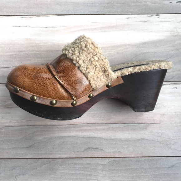 Vintage Shoes - • the vintage af coconuts clogs